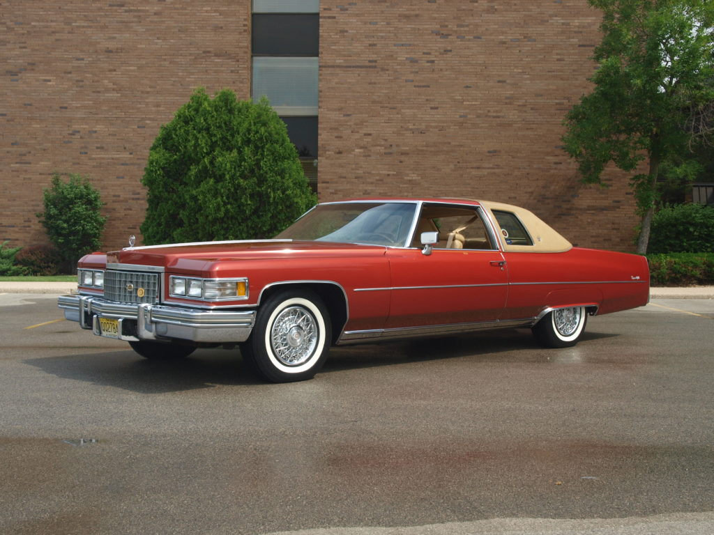 Кадиллак Coupe Deville